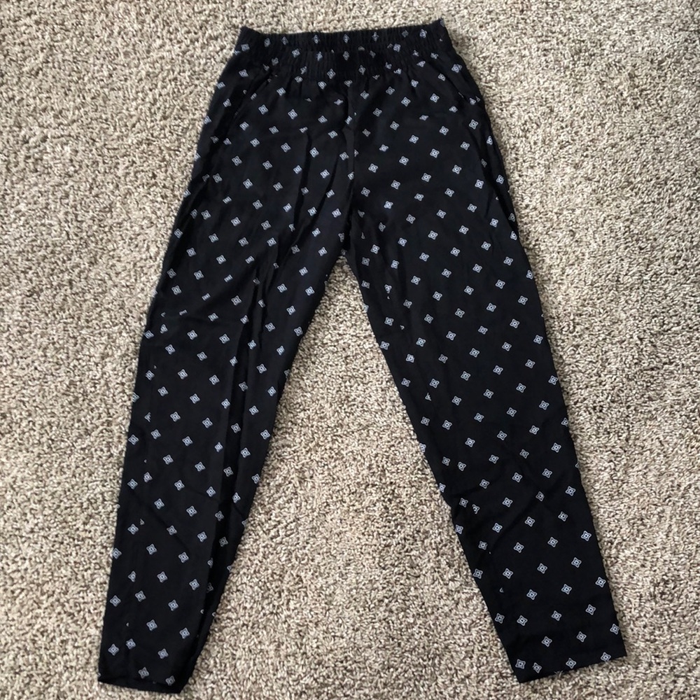 H&M- Wide-legged Printed Pants